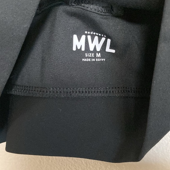 Madewell Flex Strappy Sports Bra in True Black (Size M) - Picture 6 of 9